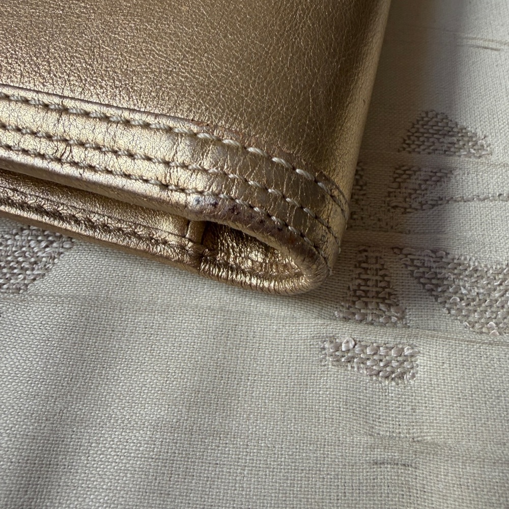 PREOWNED Coach gold leather Turnlock Agenda Wallet - Picture 11 of 12